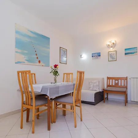 2 Bedroom Cozy In *