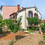 2 Bedroom Stunning In Apartmán