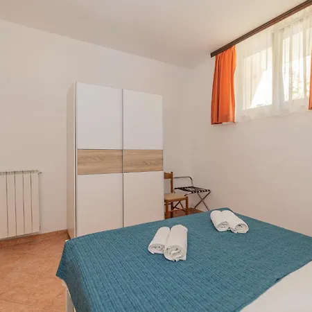 2 Bedroom Cozy In Daire